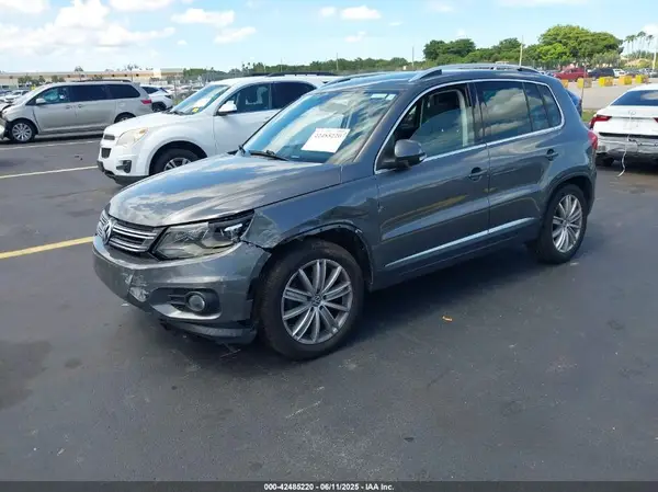 WVGAV7AX5GW523799 2016 VOLKSWAGEN TIGUAN - Image 2
