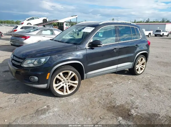 WVGAV7AX5GW527559 2016 VOLKSWAGEN TIGUAN - Image 2