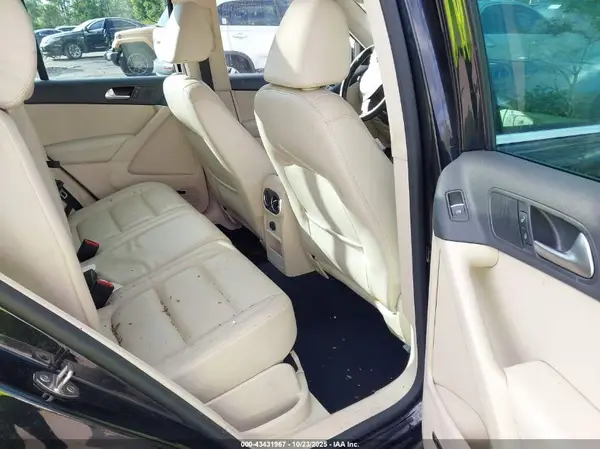 WVGAV7AX5GW527559 2016 VOLKSWAGEN TIGUAN - Image 8