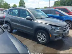 WVGAV7AX5GW531563 2016 VOLKSWAGEN TIGUAN