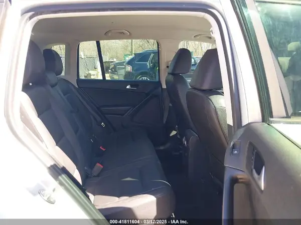 WVGAV7AX5GW538027 2016 VOLKSWAGEN TIGUAN - Image 8