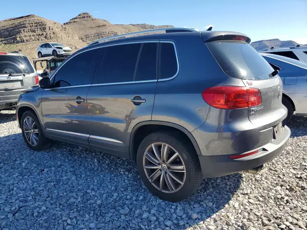WVGAV7AX5GW551831 2016 VOLKSWAGEN TIGUAN - Image 2