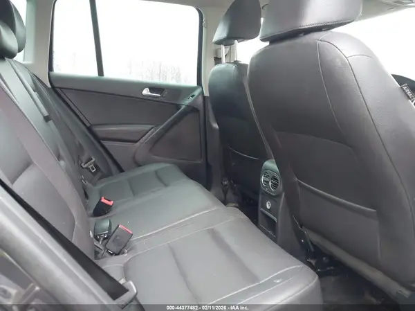WVGAV7AX5GW561355 2016 VOLKSWAGEN TIGUAN - Image 8