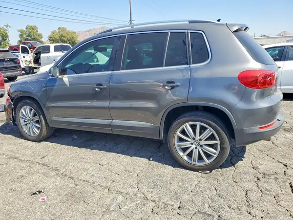 WVGAV7AX5GW575207 2016 VOLKSWAGEN TIGUAN - Image 2