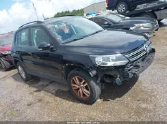 WVGAV7AX5GW580861 2016 VOLKSWAGEN TIGUAN