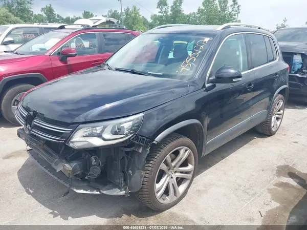 WVGAV7AX5GW591939 2016 VOLKSWAGEN TIGUAN - Image 2