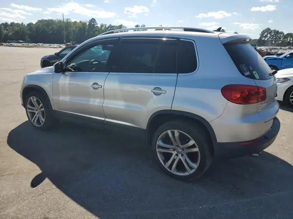 WVGAV7AX5GW597806 2016 VOLKSWAGEN TIGUAN - Image 2