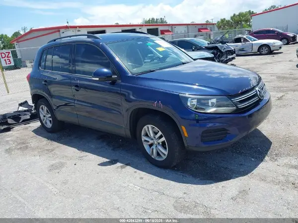 WVGAV7AX5GW600784 2016 VOLKSWAGEN TIGUAN - Image 1