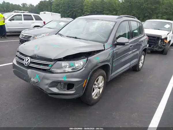 WVGAV7AX5GW600803 2016 VOLKSWAGEN TIGUAN - Image 2