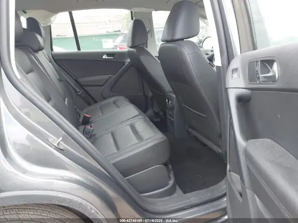 WVGAV7AX5GW614040 2016 VOLKSWAGEN TIGUAN - Image 8