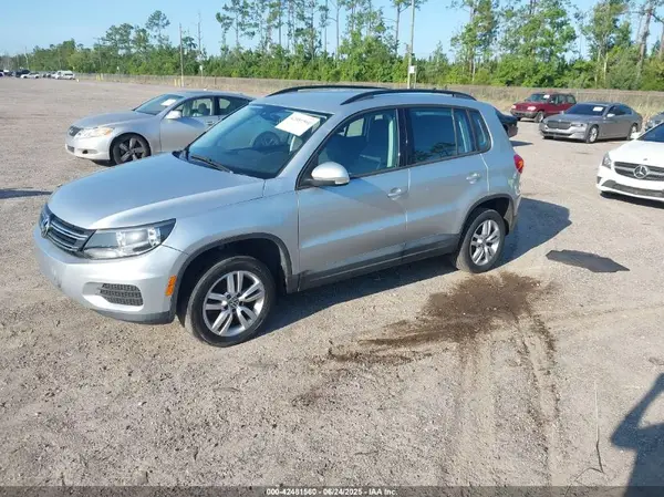 WVGAV7AX5HK001067 2017 VOLKSWAGEN TIGUAN - Image 2
