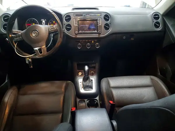 WVGAV7AX5HK004194 2017 VOLKSWAGEN TIGUAN - Image 8