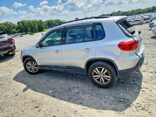 WVGAV7AX5HK006088 2017 VOLKSWAGEN TIGUAN - Image 2