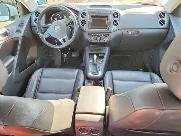WVGAV7AX5HK015972 2017 VOLKSWAGEN TIGUAN - Image 8