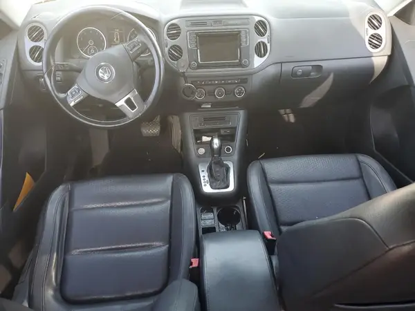 WVGAV7AX5HK020668 2017 VOLKSWAGEN TIGUAN - Image 8