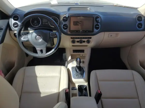 WVGAV7AX5HK022033 2017 VOLKSWAGEN TIGUAN - Image 8