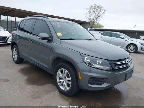 WVGAV7AX5HK026115 2017 VOLKSWAGEN TIGUAN - Image 1