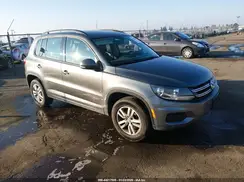 WVGAV7AX5HK033906 2017 VOLKSWAGEN TIGUAN
