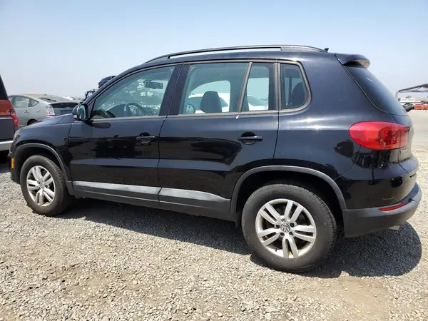 WVGAV7AX5HK037938 2017 VOLKSWAGEN TIGUAN - Image 2