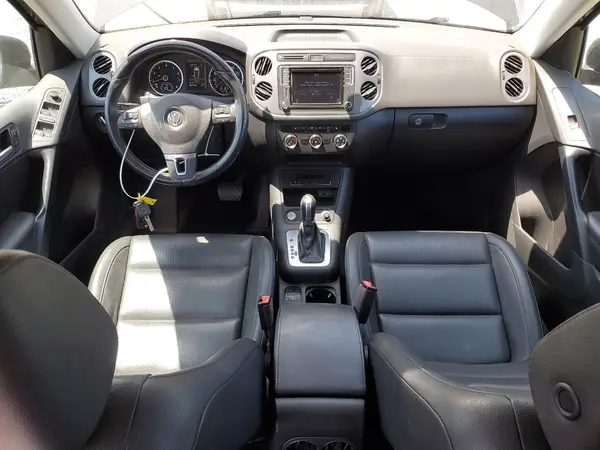 WVGAV7AX5HK037938 2017 VOLKSWAGEN TIGUAN - Image 8