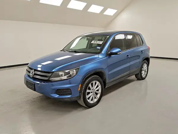 WVGAV7AX5HK043495 2017 VOLKSWAGEN TIGUAN - Image 1