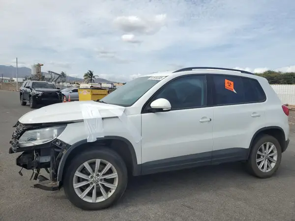 WVGAV7AX5HK048888 2017 VOLKSWAGEN TIGUAN - Image 1
