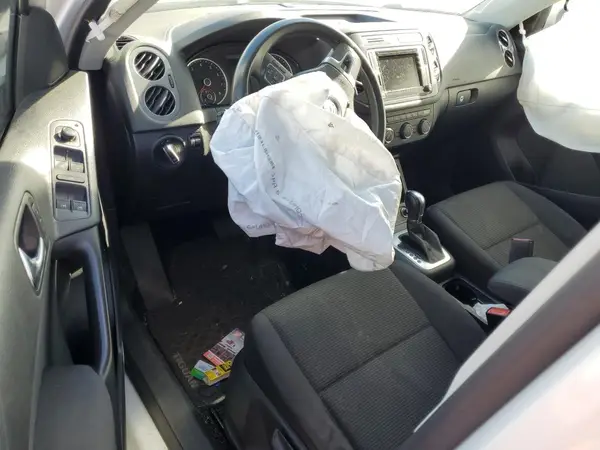 WVGAV7AX5HK048888 2017 VOLKSWAGEN TIGUAN - Image 8