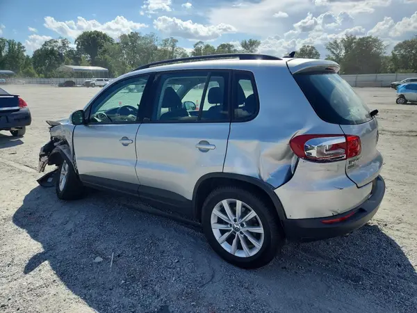 WVGAV7AX5HK049099 2017 VOLKSWAGEN TIGUAN - Image 2