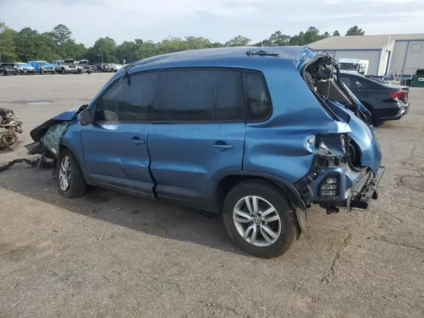 WVGAV7AX5HW503182 2017 VOLKSWAGEN TIGUAN - Image 2