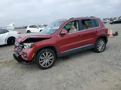 WVGAV7AX6GW074472 2016 VOLKSWAGEN TIGUAN