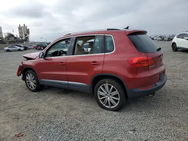 WVGAV7AX6GW074472 2016 VOLKSWAGEN TIGUAN - Image 2