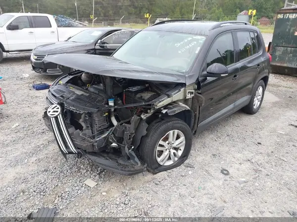 WVGAV7AX6GW501178 2016 VOLKSWAGEN TIGUAN - Image 2