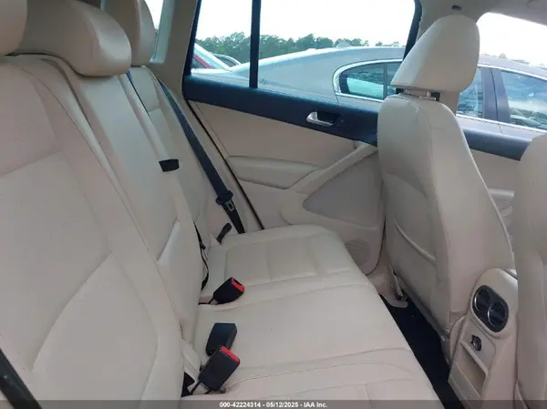 WVGAV7AX6GW509006 2016 VOLKSWAGEN TIGUAN - Image 8