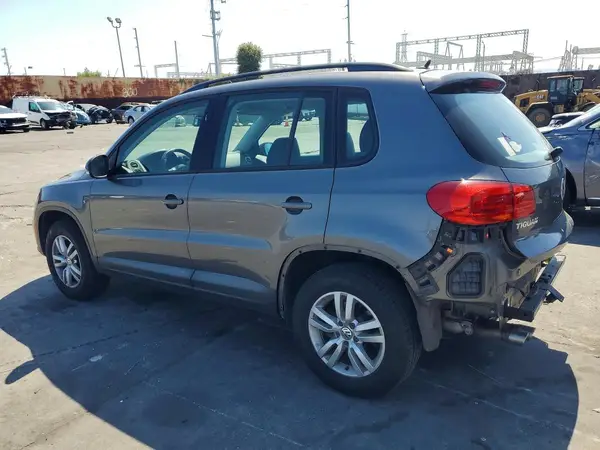 WVGAV7AX6GW513668 2016 VOLKSWAGEN TIGUAN - Image 2