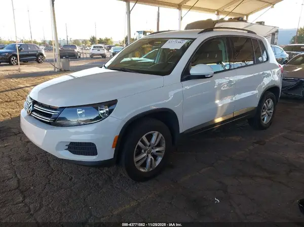 WVGAV7AX6GW528736 2016 VOLKSWAGEN TIGUAN - Image 2