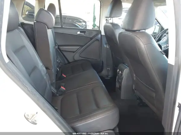 WVGAV7AX6GW528736 2016 VOLKSWAGEN TIGUAN - Image 8
