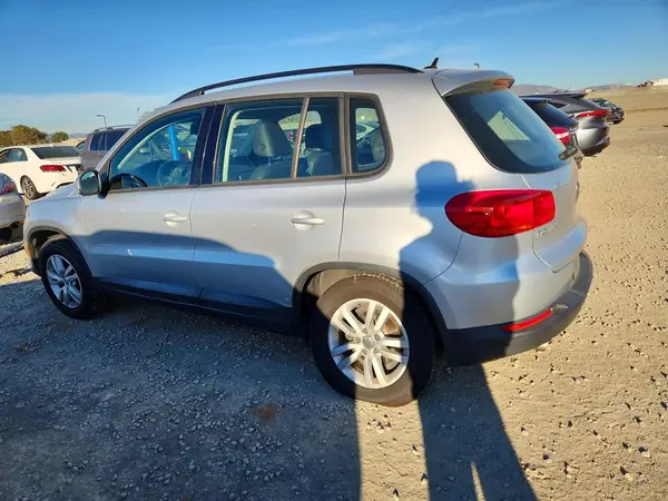 WVGAV7AX6GW535928 2016 VOLKSWAGEN TIGUAN - Image 2