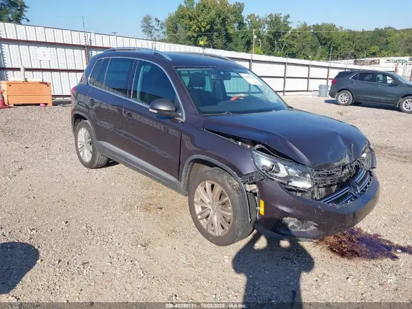 WVGAV7AX6GW537887 2016 VOLKSWAGEN TIGUAN - Image 1