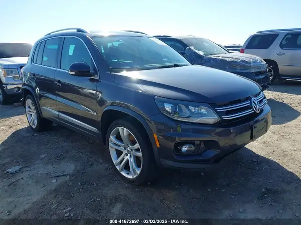 WVGAV7AX6GW546573 2016 VOLKSWAGEN TIGUAN - Image 1