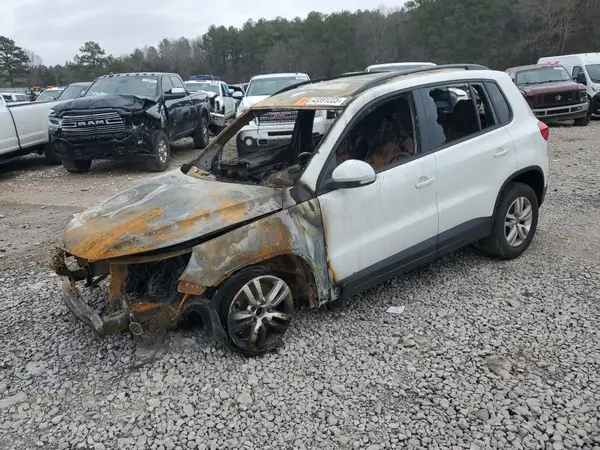 WVGAV7AX6GW552132 2016 VOLKSWAGEN TIGUAN - Image 1