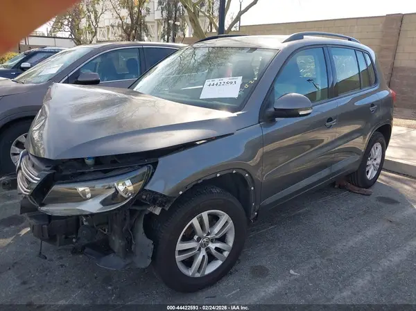 WVGAV7AX6GW576284 2016 VOLKSWAGEN TIGUAN - Image 2