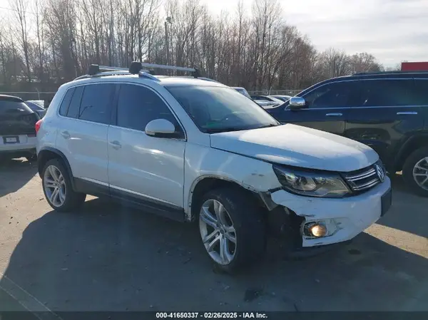 WVGAV7AX6GW576883 2016 VOLKSWAGEN TIGUAN - Image 1