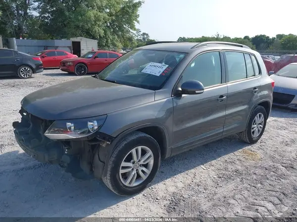 WVGAV7AX6GW584711 2016 VOLKSWAGEN TIGUAN - Image 2