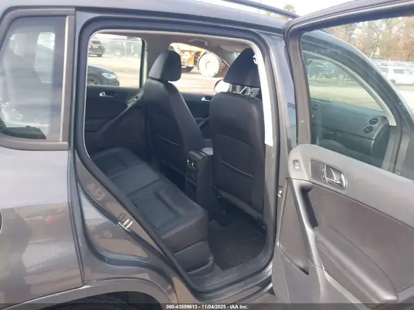 WVGAV7AX6GW592680 2016 VOLKSWAGEN TIGUAN - Image 8