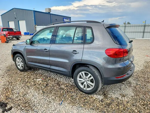 WVGAV7AX6GW593649 2016 VOLKSWAGEN TIGUAN - Image 2