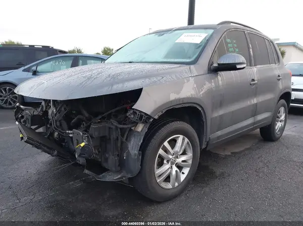 WVGAV7AX6GW597796 2016 VOLKSWAGEN TIGUAN - Image 2