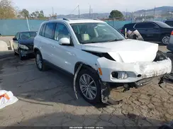 WVGAV7AX6GW602365 2016 VOLKSWAGEN TIGUAN