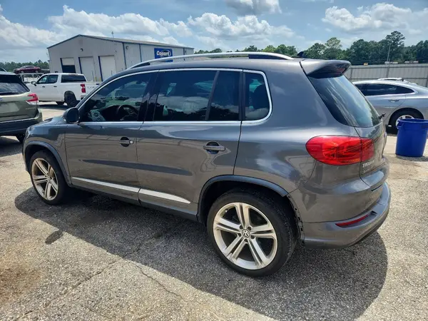 WVGAV7AX6GW603886 2016 VOLKSWAGEN TIGUAN - Image 2