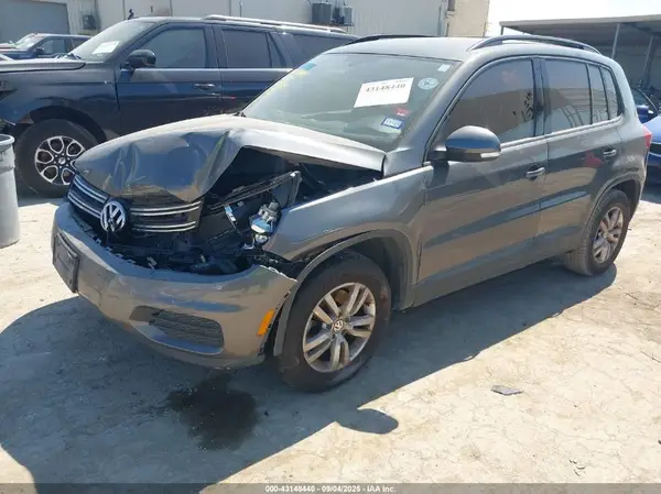 WVGAV7AX6GW612619 2016 VOLKSWAGEN TIGUAN - Image 2