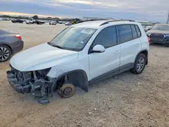 WVGAV7AX6GW615701 2016 VOLKSWAGEN TIGUAN
